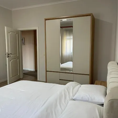 Jona Apartment
